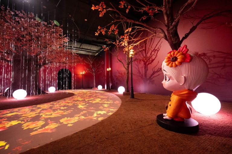 เตรียมพบกับงานเปิดตัวระดับโลกครั้งแรกกับประสบการณ์ฮีลใจ สร้างความหวังสุดอิมเมอร์ซีฟ “BLOOM in Four Seasons – The Heart-Blossoming Immersive Experience” เปิดตัวน้อง Blossom Bloo พร้อมบทเพลงจาก Vivaldi ณ ไอคอนสยาม