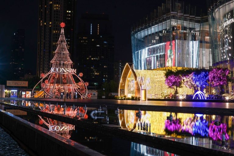 ไอคอนสยามจุดประกายความสุขปลายปี ด้วยมหัศจรรย์แสงสีสุดตระการตา “ICONSIAM Bangkok Illumination 2025: The Thaiconic Lighting Symphony” แลนด์มาร์กต้นคริสต์มาสริมเจ้าพระยา
