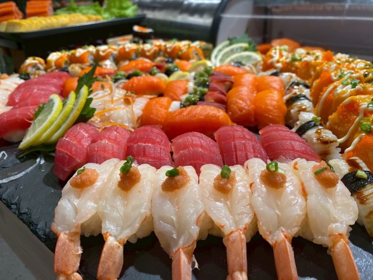 วันวิสาขบูชา 65 ปีขึ้นไป ทานฟรี ณ ห้องอาหารเปรมประชากร