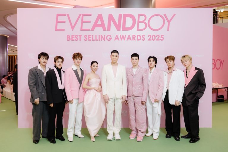 ตอกย้ำบัลลังก์เบอร์ 1! EVEANDBOY จัดงาน ‘BEST SELLING AWARDS 2025’ ฉลองปีที่ 6 เวทีประกาศรางวัลที่ยิ่งใหญ่ที่สุดของไทย การันตี 148 ไอเทมเด็ดจากยอดขายสูงสุดแห่งปี ประกาศเดินหน้ารุกโลกไลฟ์สไตล์ด้วยการเปิดคาเฟ่แห่งแรกของโลก พร้อมดัน T-Beauty สู่เวทีระดับสากล