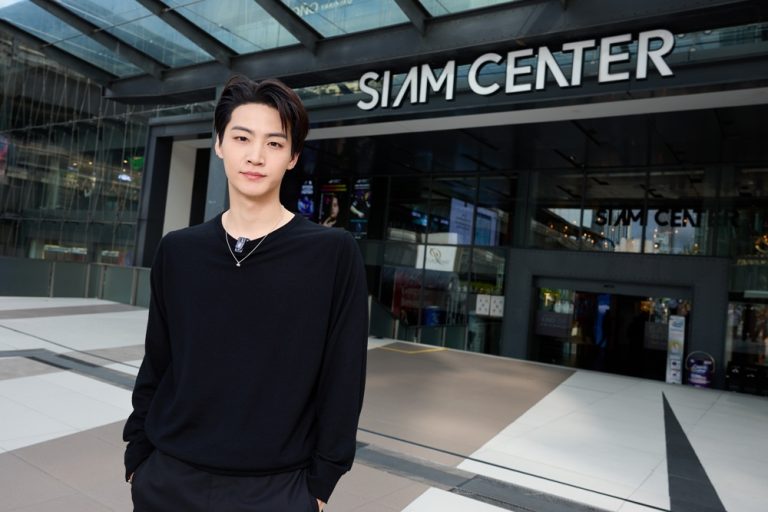 สยามเซ็นเตอร์ และสยามดิสคัฟเวอรี่ ต้อนรับ JAY B เช็กอินสยาม ใกล้ชิดแฟนๆ แบบเอ็กซ์คลูซีฟ