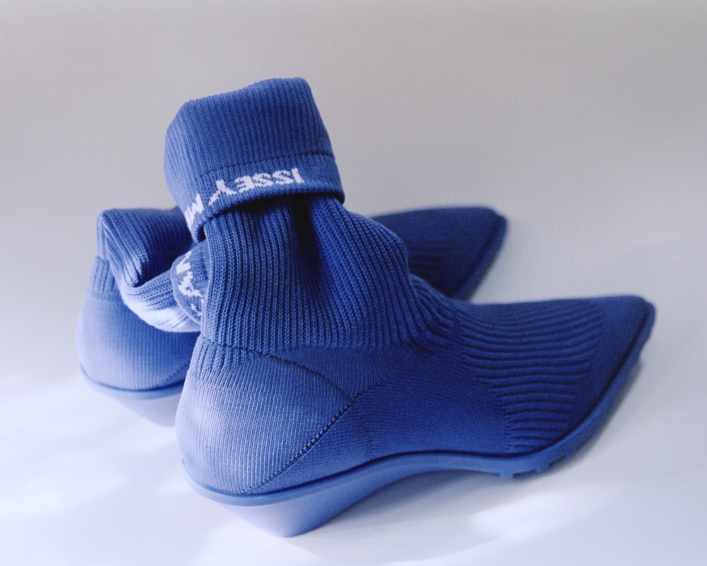 CAMPER × ISSEY MIYAKE เปิดตัว Anna สัมผัสมิติใหม่ของรองเท้าที่นิยามความสบายได้อย่างสมบูรณ์แบบ