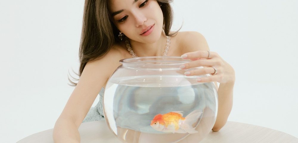 ต้อนรับชั่วโมงแห่งความรักกับ “Happy Hour” ซิงเกิลใหม่ล่าสุดจาก LADIIPRANG