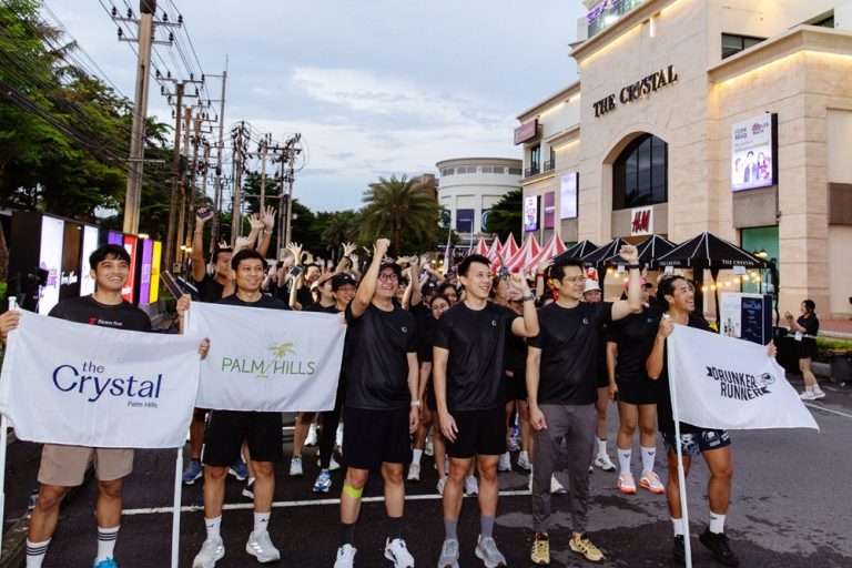 “The Crystal Run Club” ครั้งแรก! ปลุกพลังสายวิ่งกว่า 250 คน ร่วมสร้าง Community สุขภาพดี บนเส้นทาง Palm Hills Route ระยะ 6 กิโลเมตร