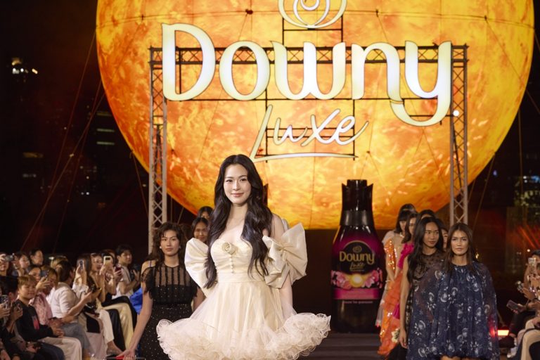 ยิ่งใหญ่ริมเจ้าพระยา! ดาวน์นี่ ยกระดับ Soft Power ไทย เปิดรันเวย์ DOWNY LUXE SUNWAY  หนุนดีไซเนอร์ไทยโชว์ศักยภาพสู่สากล